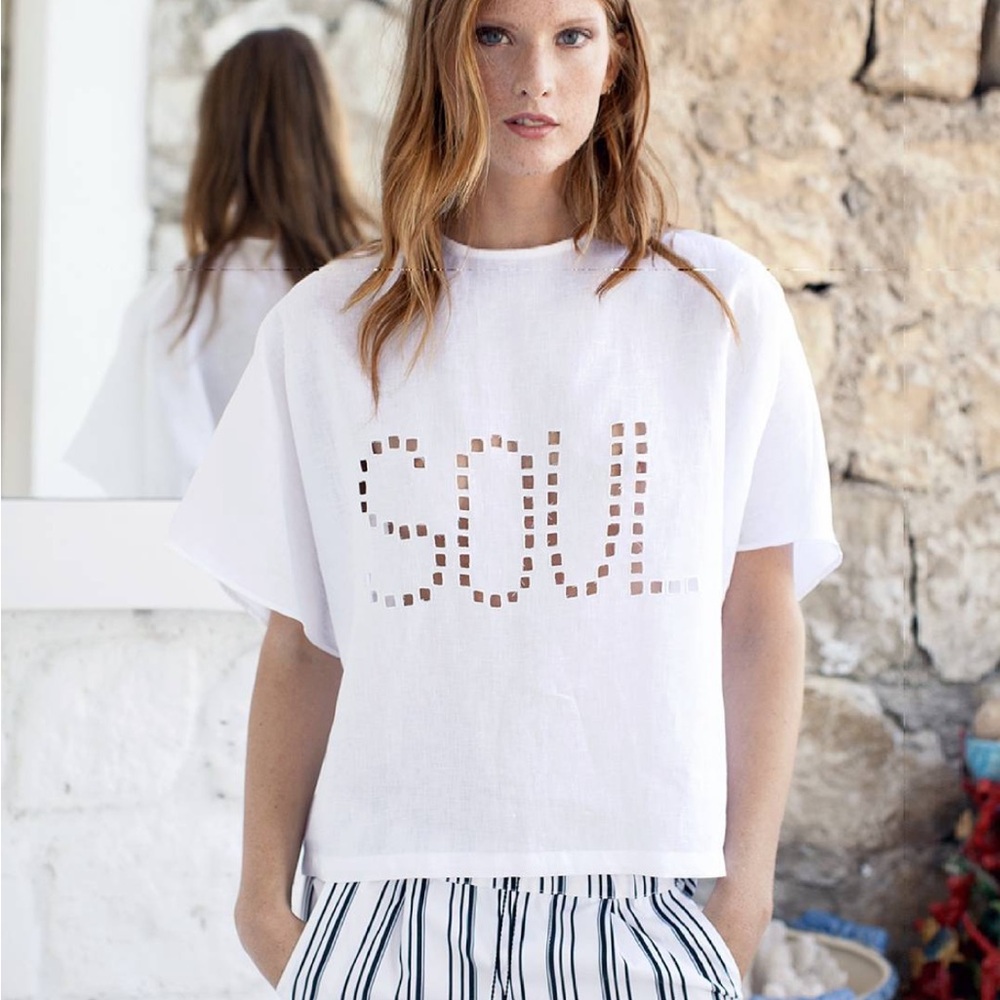 White Soul embroidered box shirt. Holy caftan linen